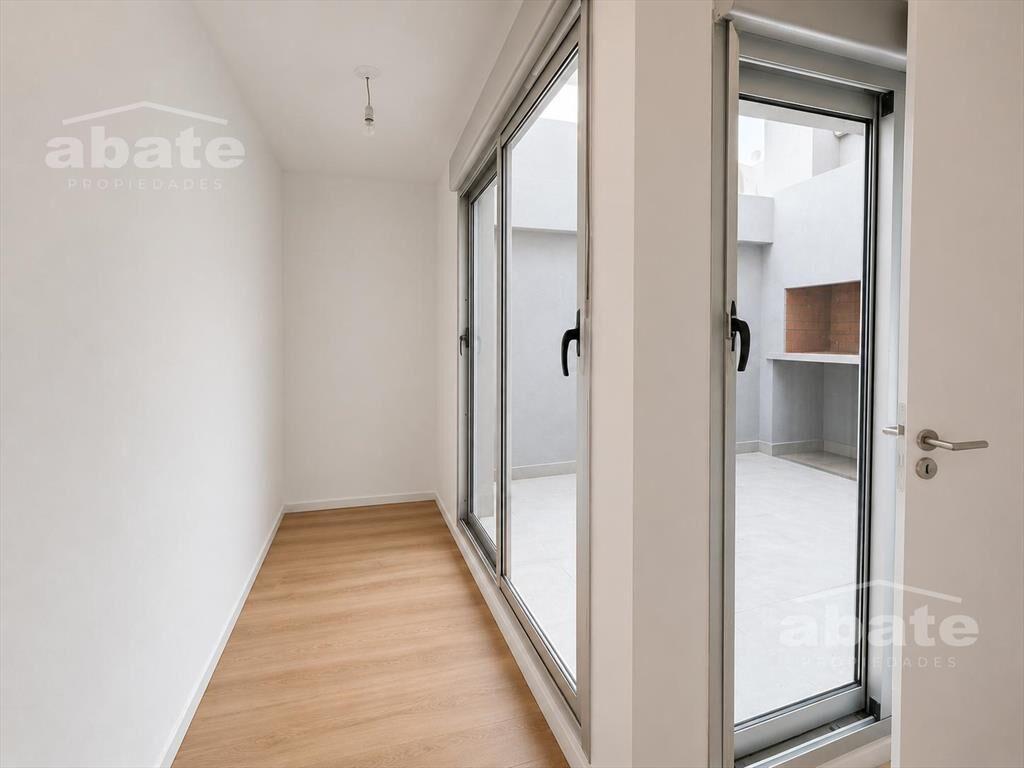 Venta apartamento 1 Dormitorio en Cordón gran patio con Par