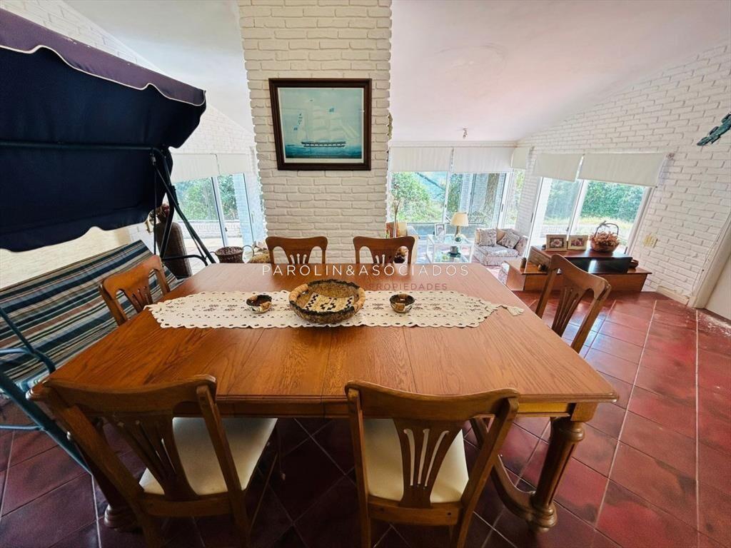 Casa en Venta de 3 Dormitorios en Jardines de Del