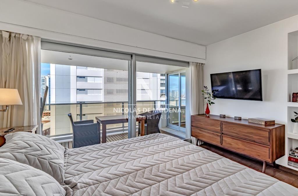 Venta Apartamento, 2 Dormitorios, 2 Baños, y de