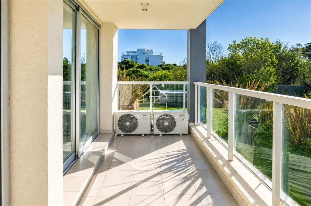 Apartamento de 3 Dormitorios en Venta Primera Línea del Ma
