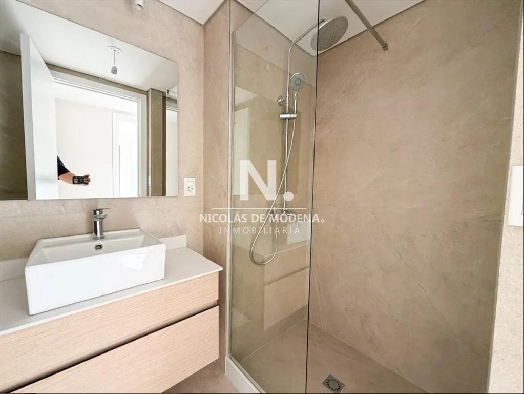 Apartamento en Pozo de 2 dormitorios. Carrasco.