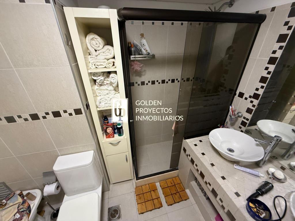 Penthouse en venta de dos dormitorios en Rambla