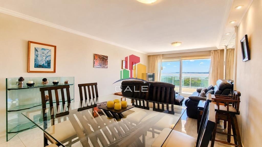 Departamento de 3 dormitorios en venta en Coral