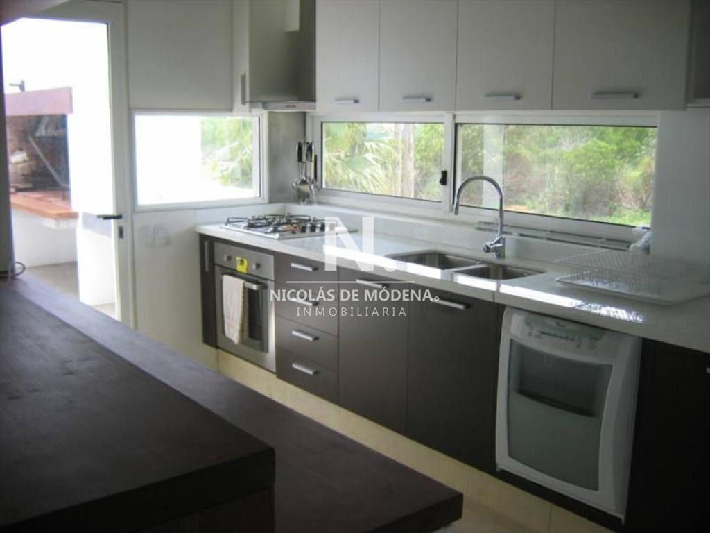Impecable casa de 6 dormitorios en venta y alquiler en el C