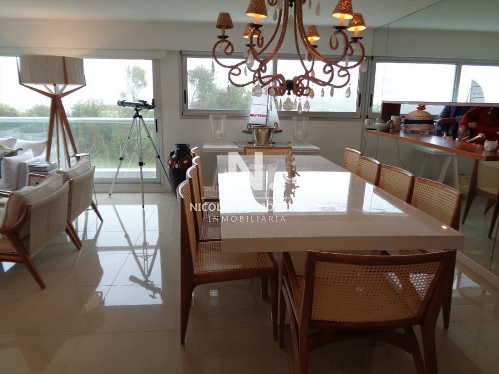 Apartamento en Venta de 3 dormitorios en Complejo Silente,