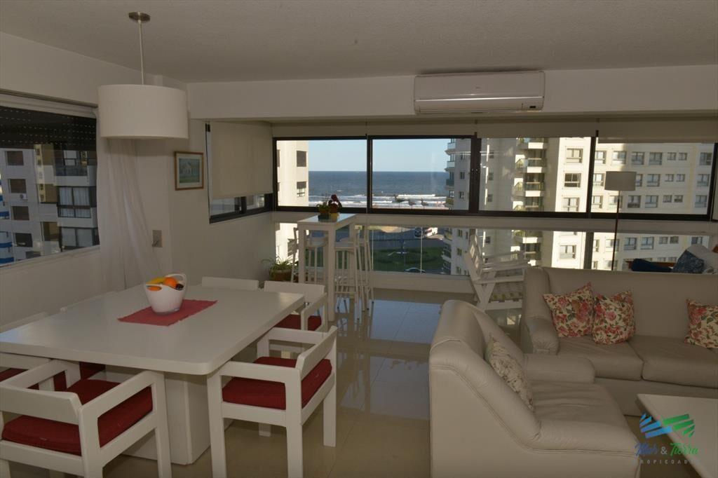 Departamento en Punta del Este, Torre con