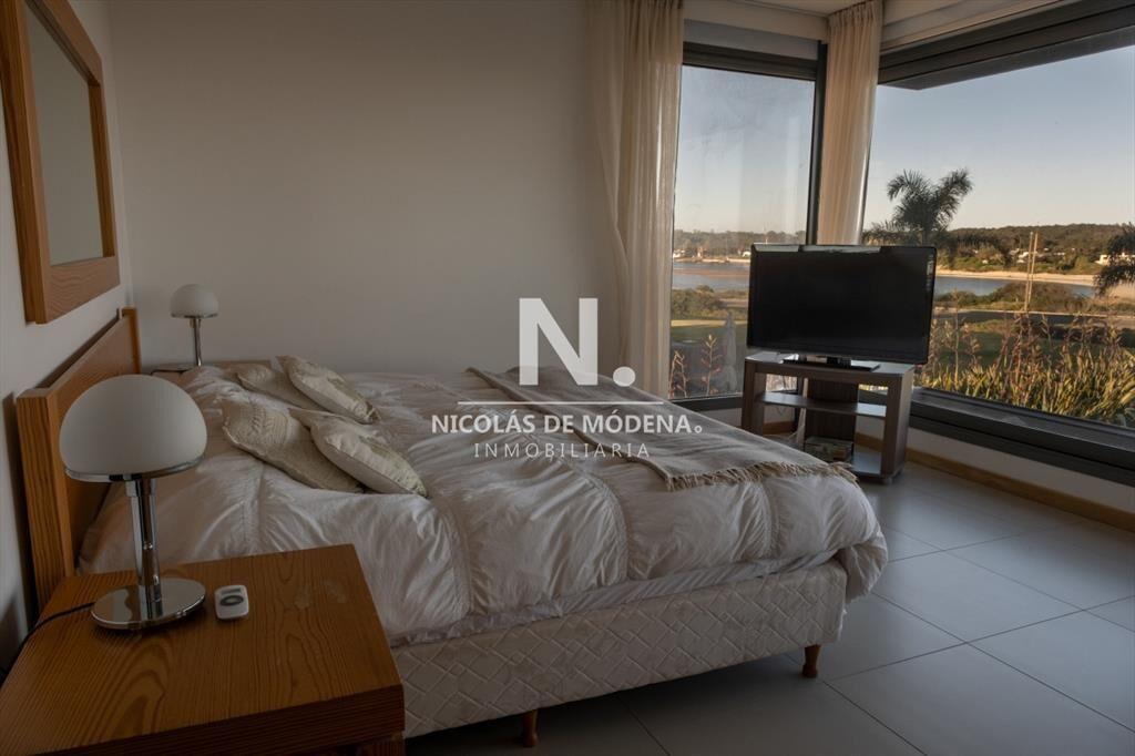 Apartamento en alquiler, 3 dormitorios, Playa Brava, Punta
