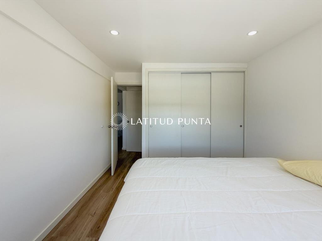 Apartamento en Pinares, 1 dormitorio y piscina