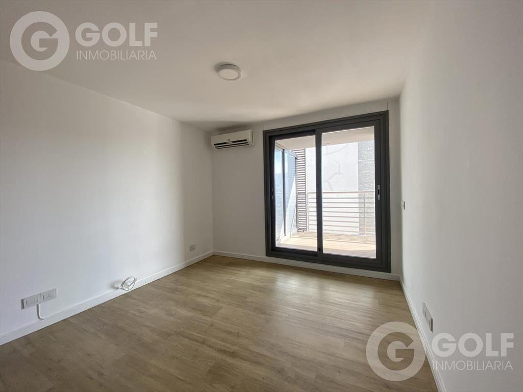 Venta apartamento de 2 dormitorios 2 cocheras con renta en