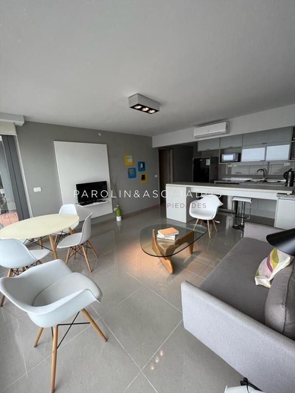 Apartamento en venta en edificio Onix, Punta del