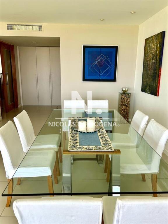 Apartamento de 3 dormitorios en Punta del Este