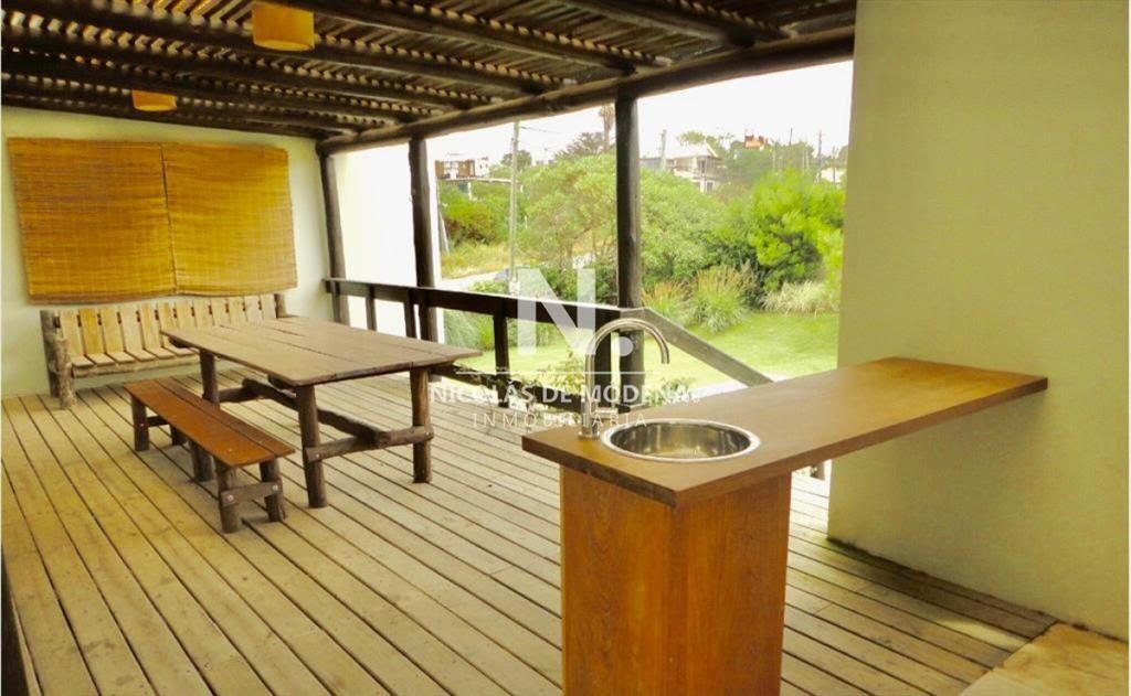 Chalet en venta de tres dormitorios en El Chorro,