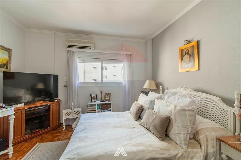 Venta apartamento, 2 dorm., terraza, Pocitos.