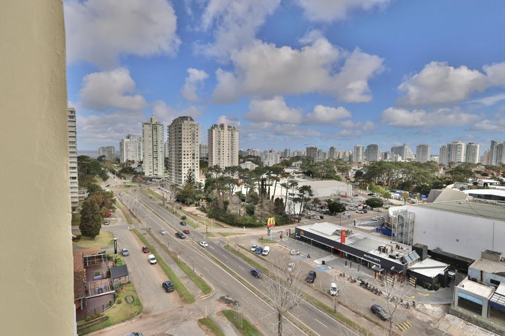 APARTAMENTO EN VENTA 3 DORMITORIOS -