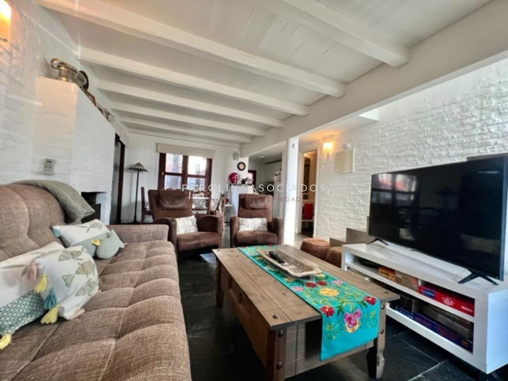 Casa en venta, punta del este, 2 dormitorios,
