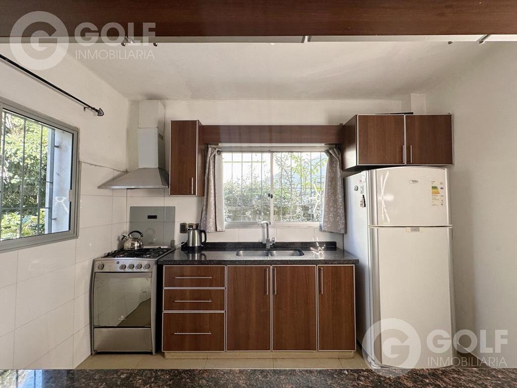 Venta de Casa 4 dormitorios en Carrasco Sur