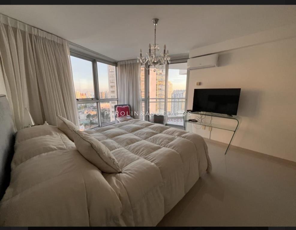 VENTA DE APARTAMENTO EN EDIFICIO SUNRISE PUNTA 3