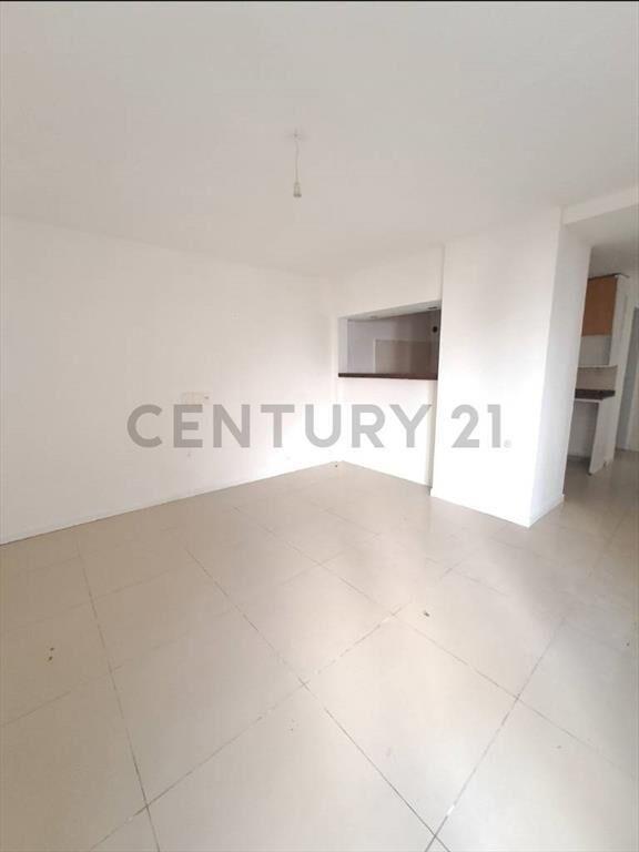 VENTA PROX A RAMBLA|2dormitorios|2baños|patio,ACEPTA BANC...
