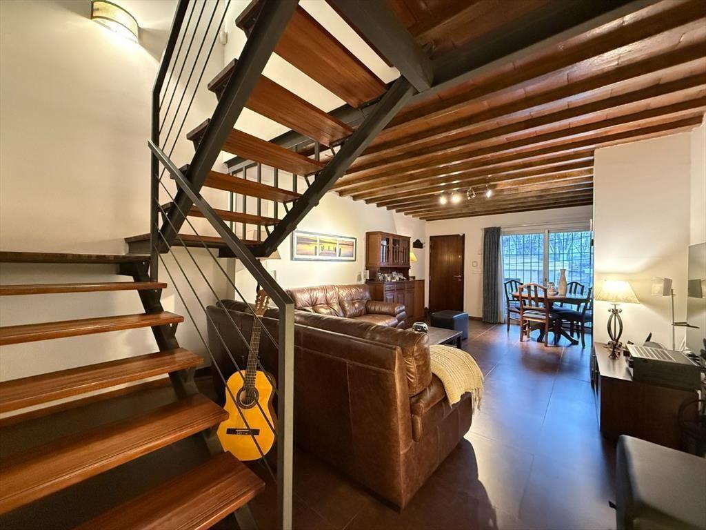 VENTA CASA 3 dorm, 4 baños, 2 garages- PRADO SUR