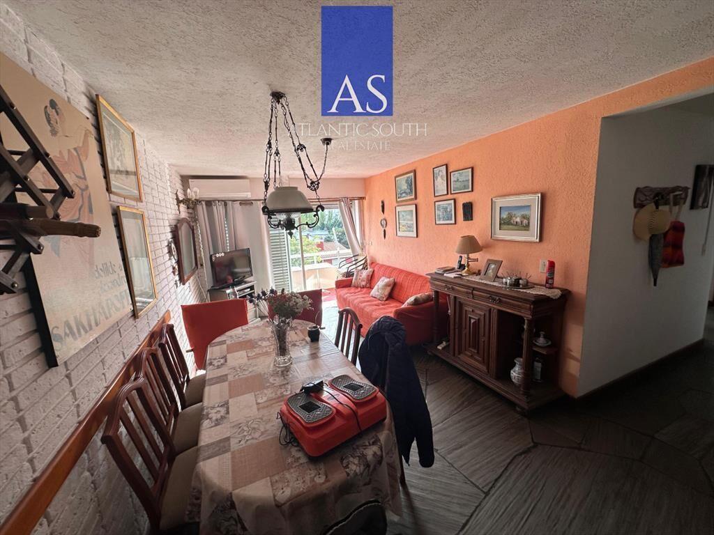 Apartamento de 2 dormitorios con 2 baños en Aidy