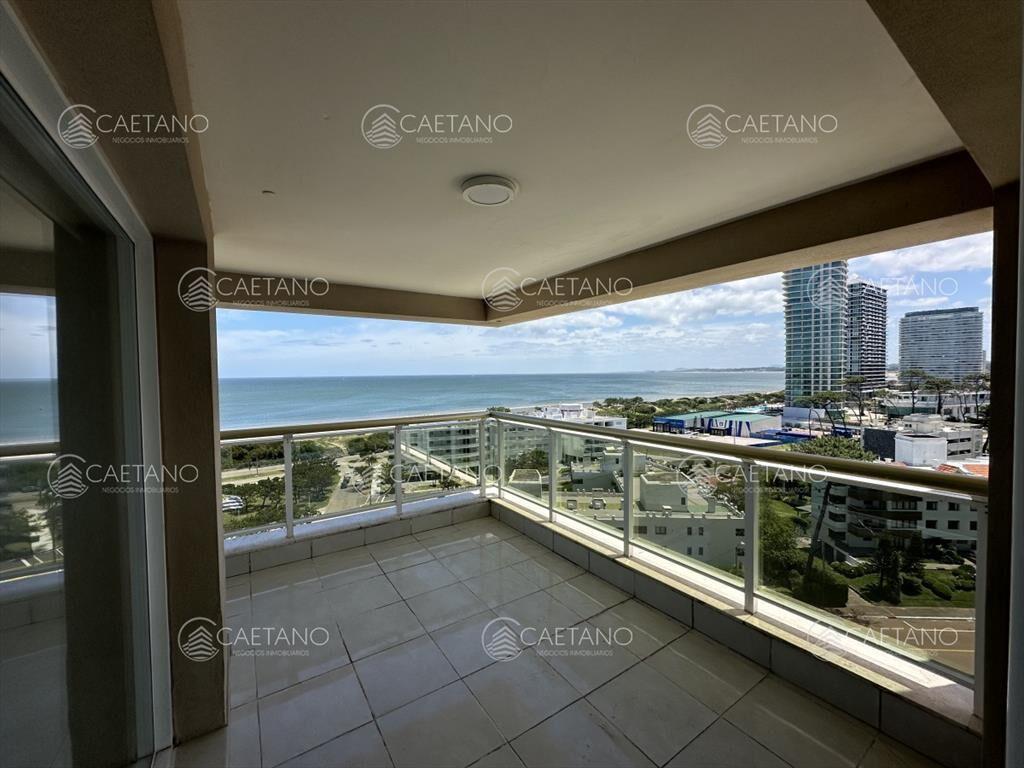 Espectacular apartamento en Mansa Punta del Este,