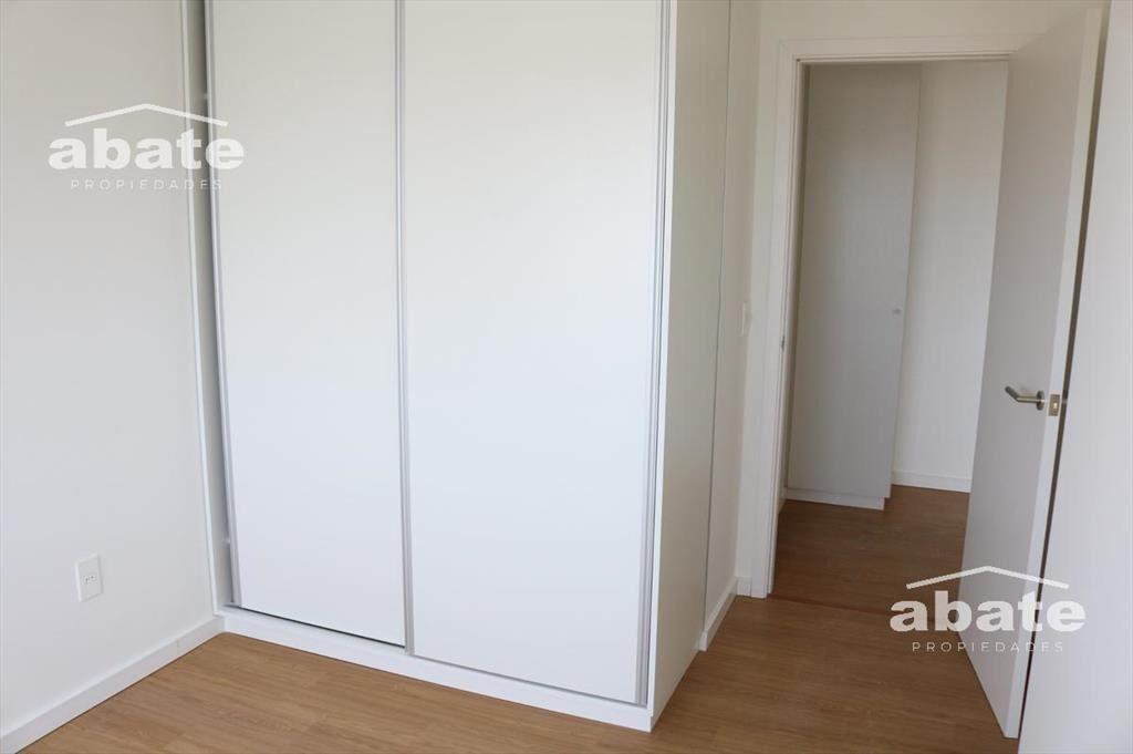 Venta apartamento 1 dormitorio en Piso alto con renta