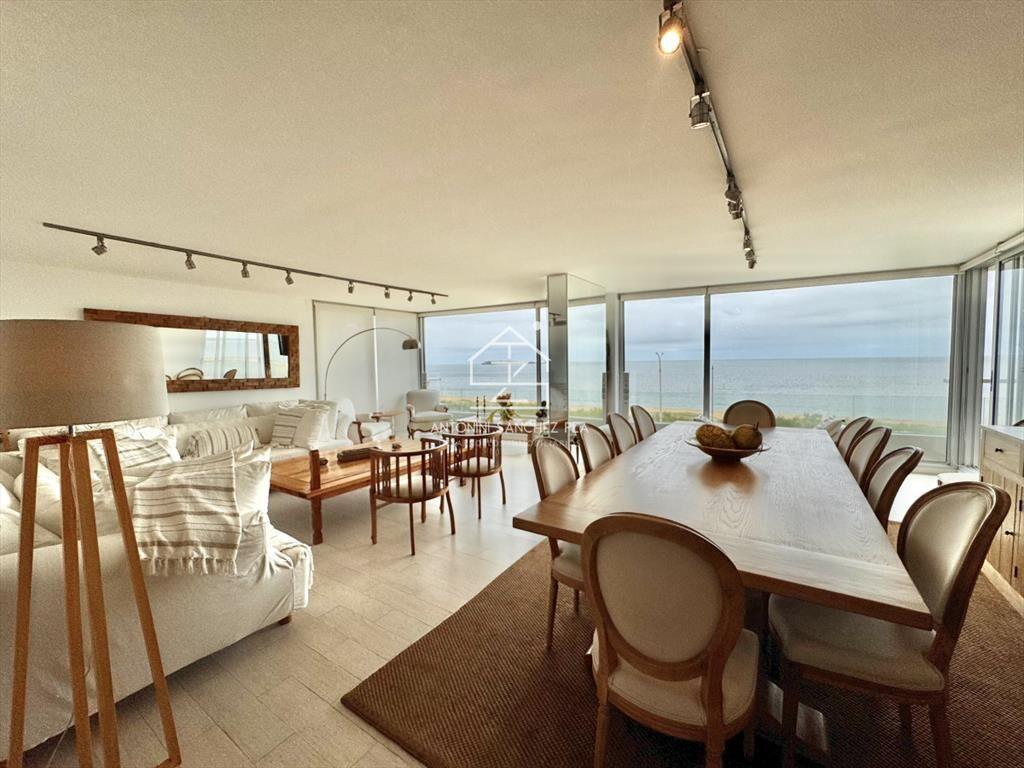 Venta apartamento 3 suites Punta del Este