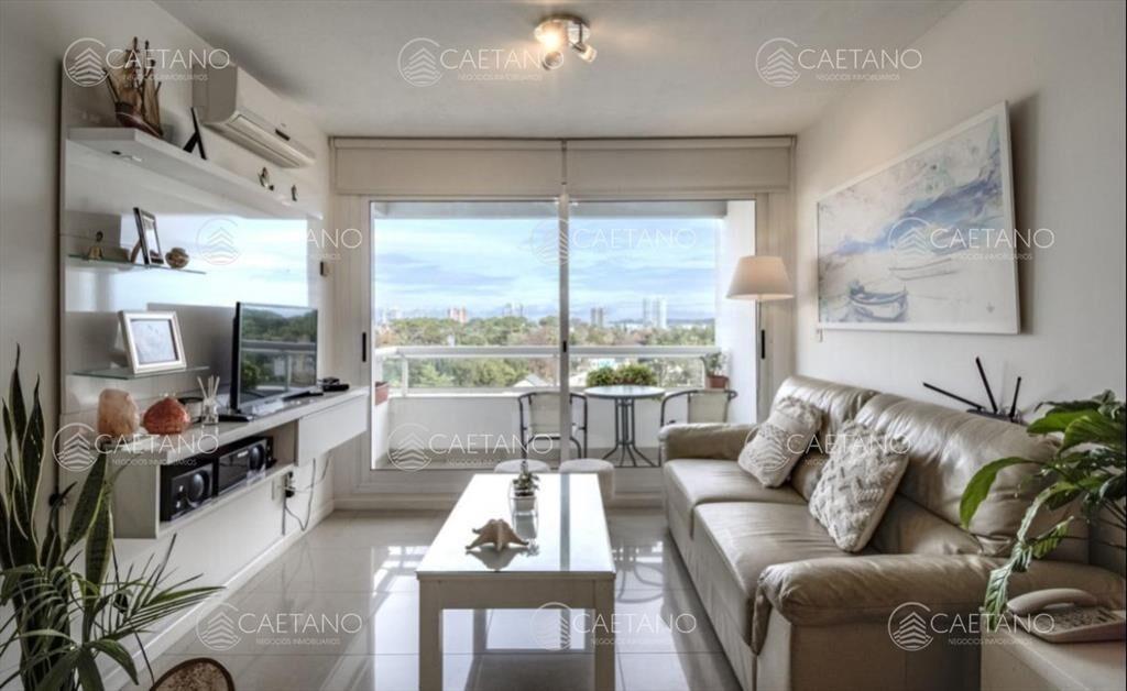 En venta apartamento de 2 dormitorios en Jardines de la Sie