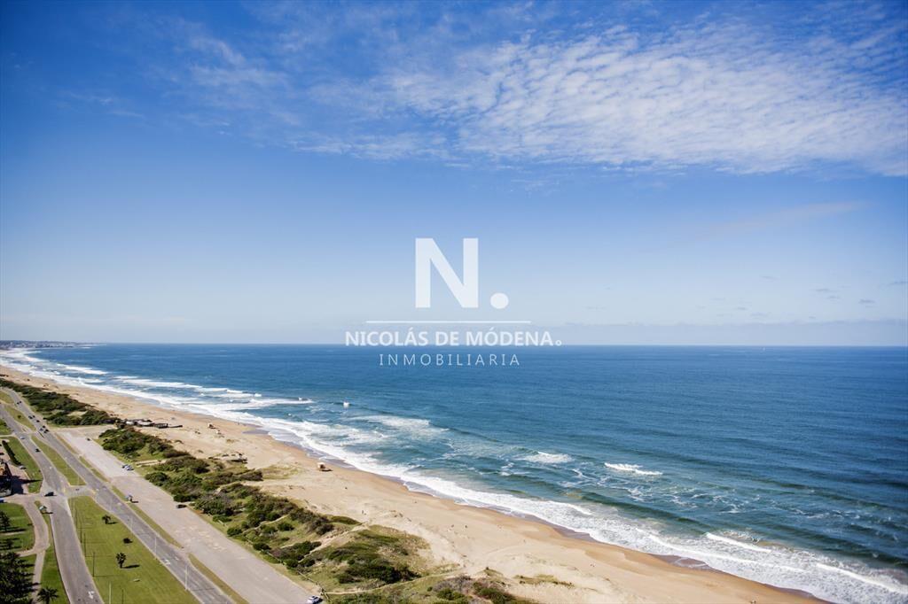 Departamento frente al mar en venta, Piso alto. 3