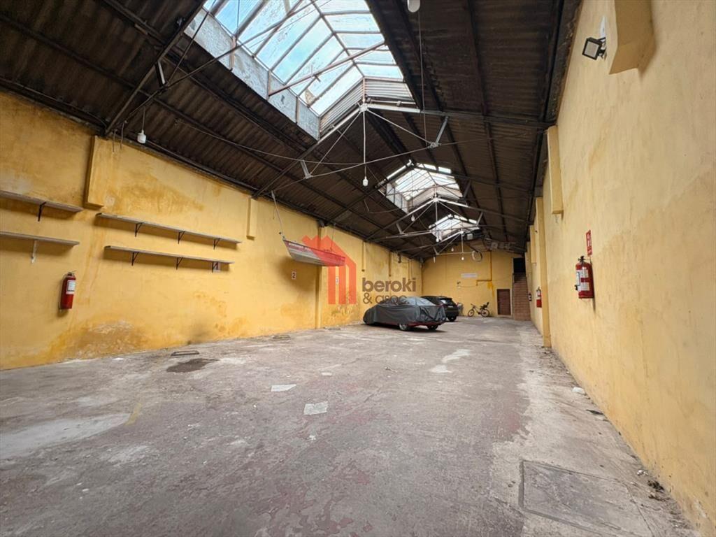 Venta 4 apartamentos y garajes con renta, Brazo Oriental