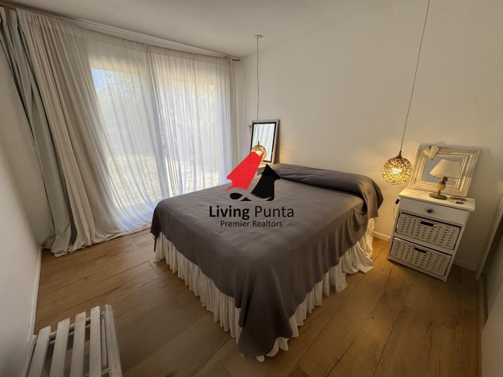 Casa en venta a media cuadra del mar