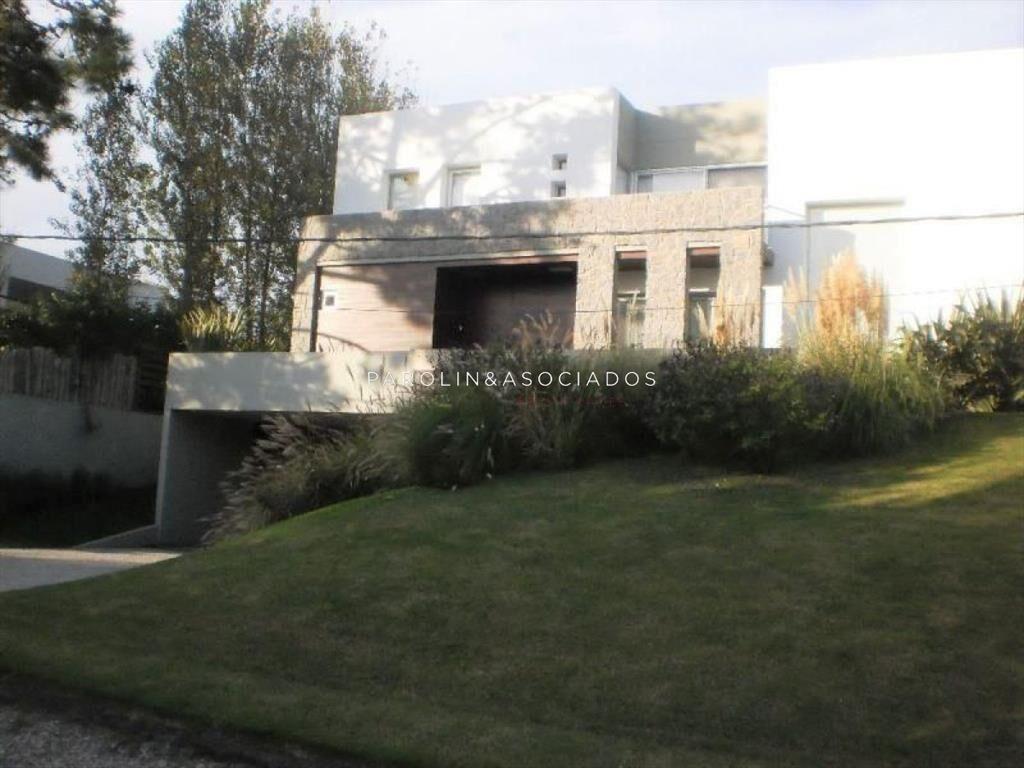 Casa en venta de 3 dormitorios en Rincón del del