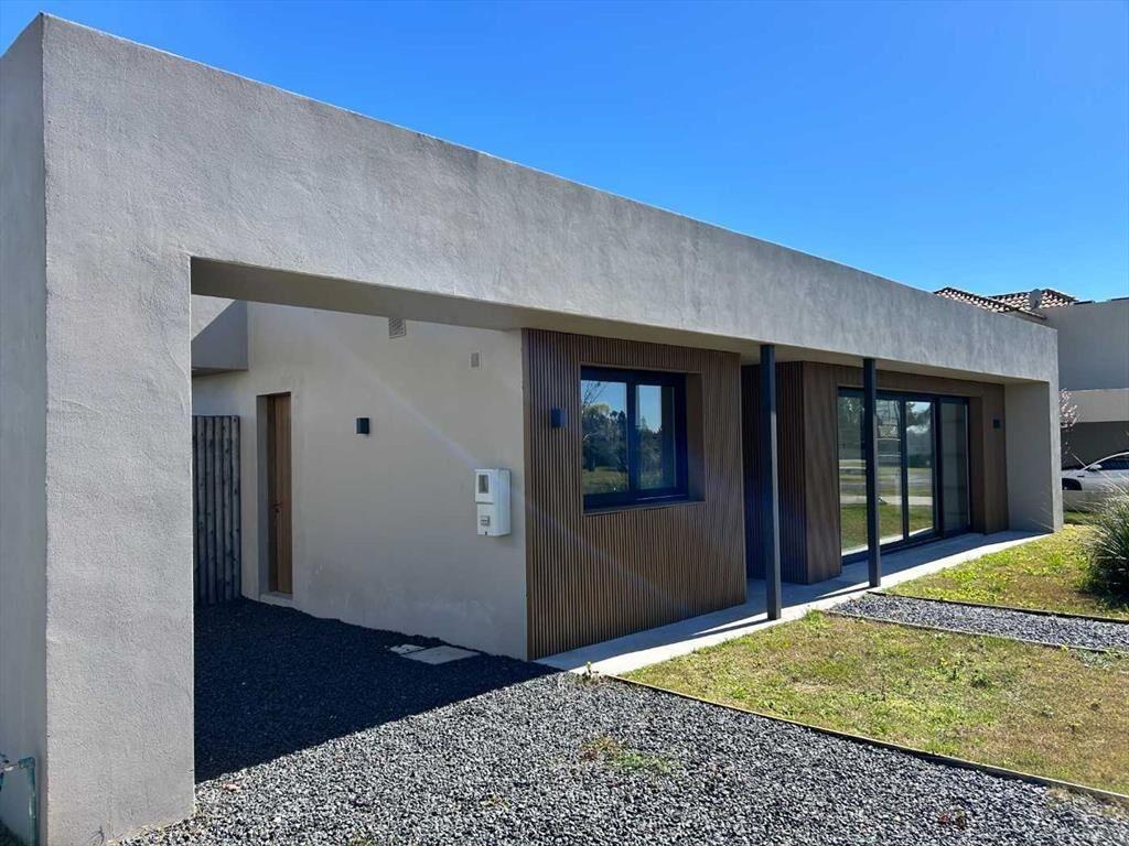 ALQUILER DE CASA A ESTRENAR EN LA TAHONA 3 DORM