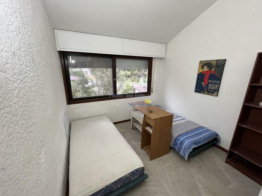 Casa En Venta o alquiler anual, Zona Cantegril.