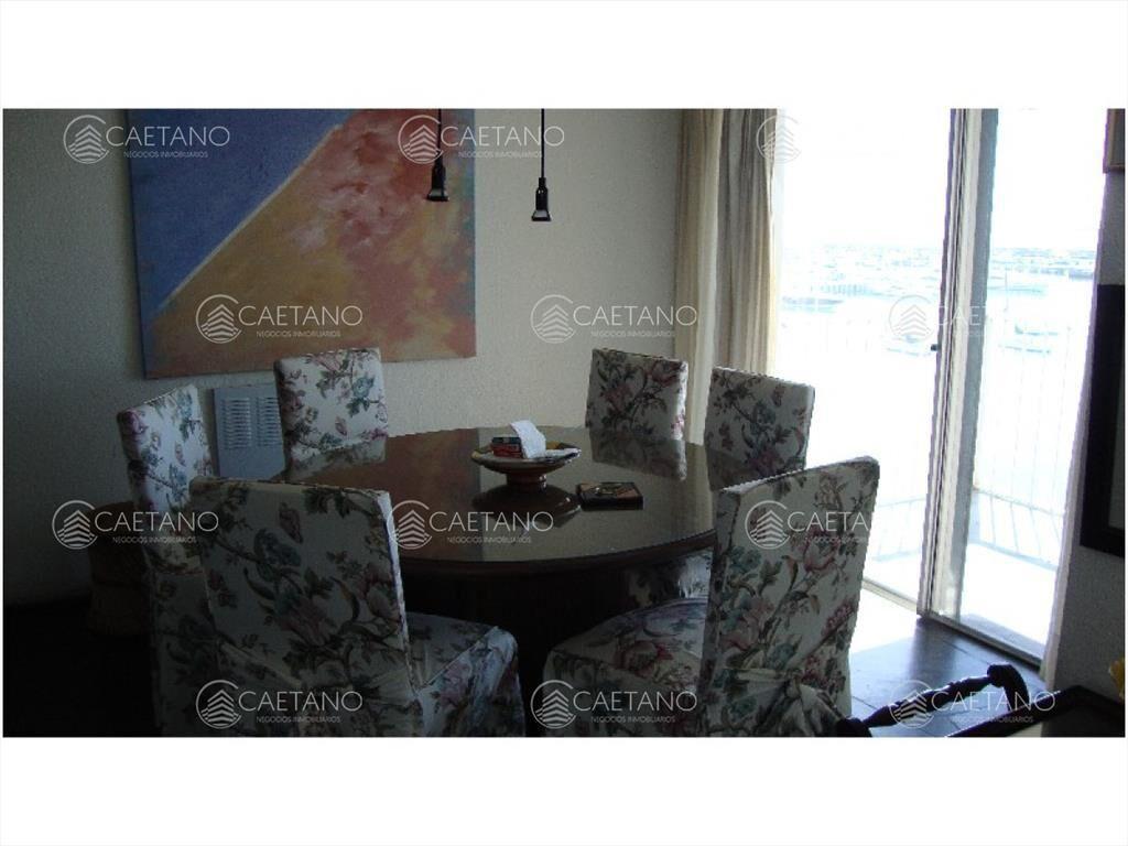 apartamento con vista al puerto