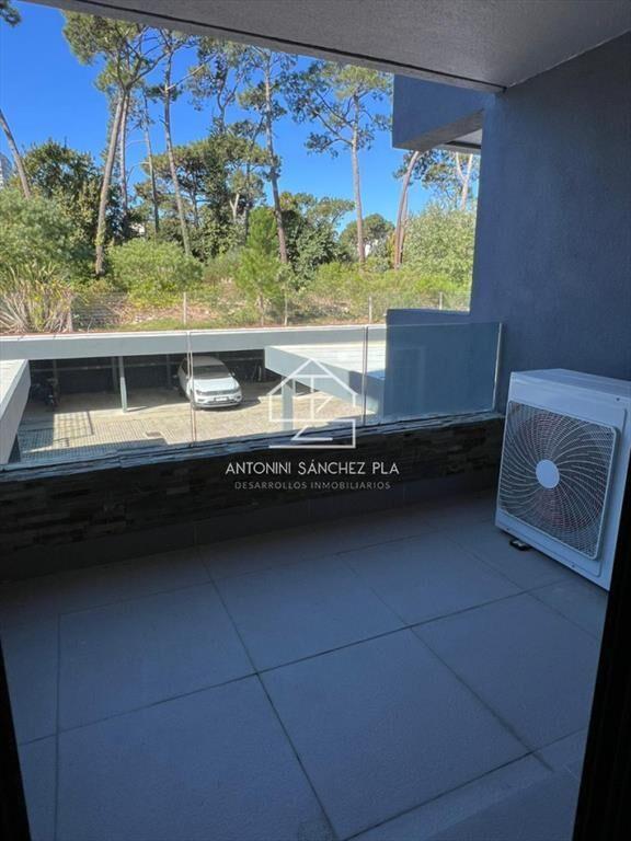 VENTA CONFORTABLE APARTAMENTO EN PLANTA BAJA ZONA