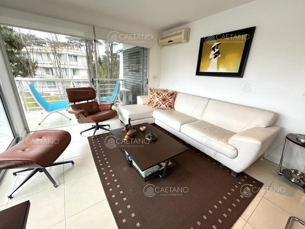Venta apartamento 3 dormitorios. Playa mansa, del