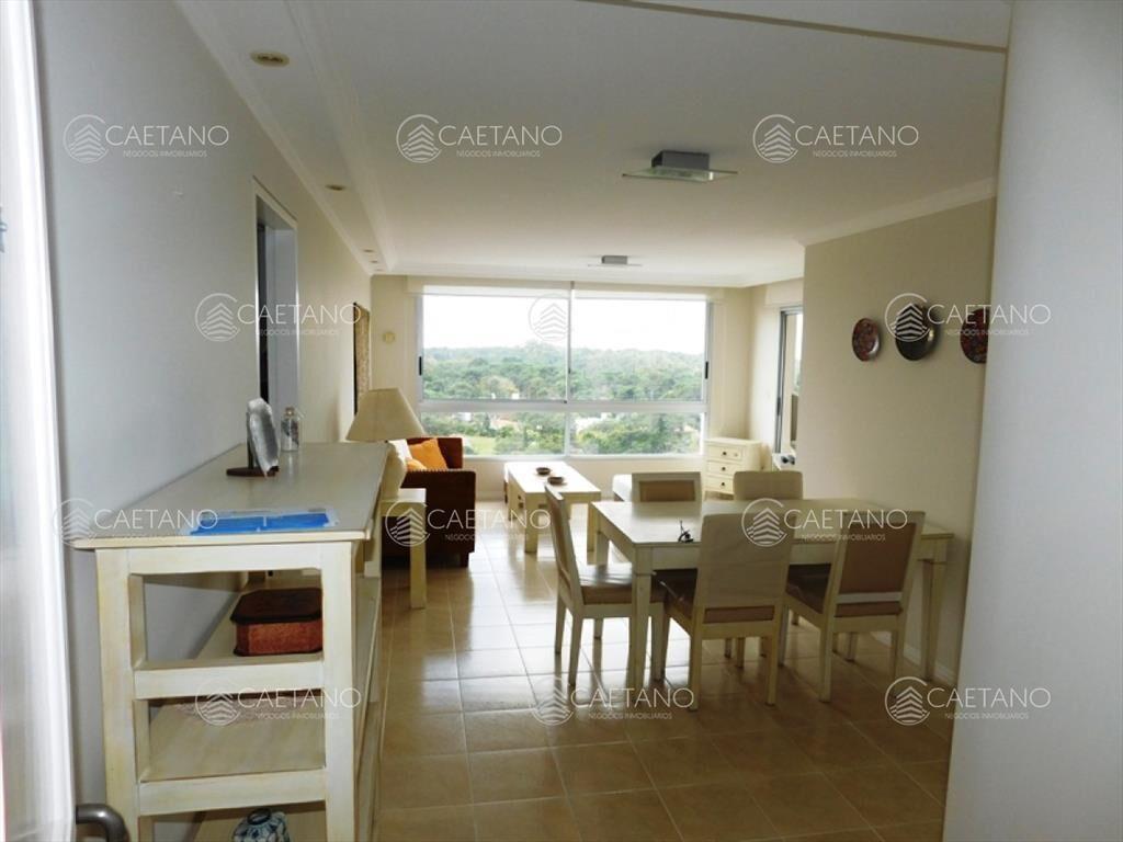 Venta de depto en edificio con servicios