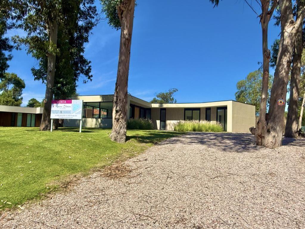 CASA EN VENTA ZONA LUGANO