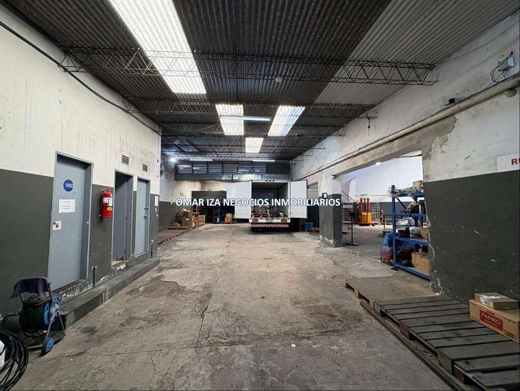 TRASPASO DE AQUILER LOCAL COMERCIAL EN ZONA TRES CRUCES. 60