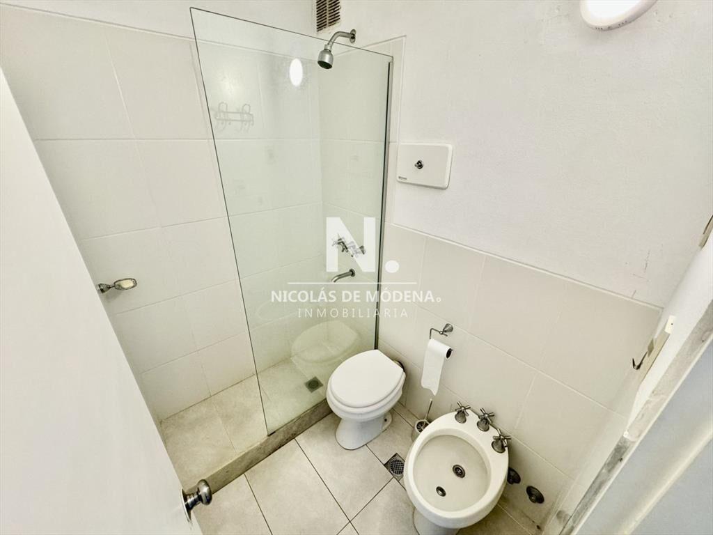 OPORTUNIDAD ! Apartamento de 2 dormitorios frente a Playa B