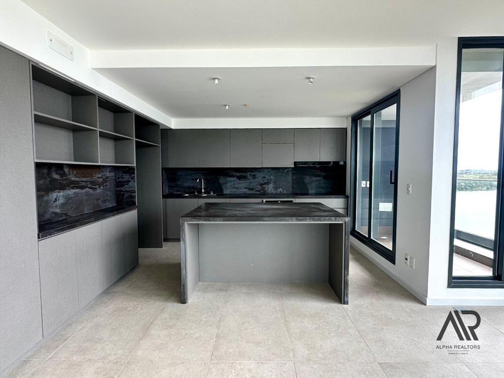 Apartamento en venta de 4 dormitorios c/ cochera en Aero...