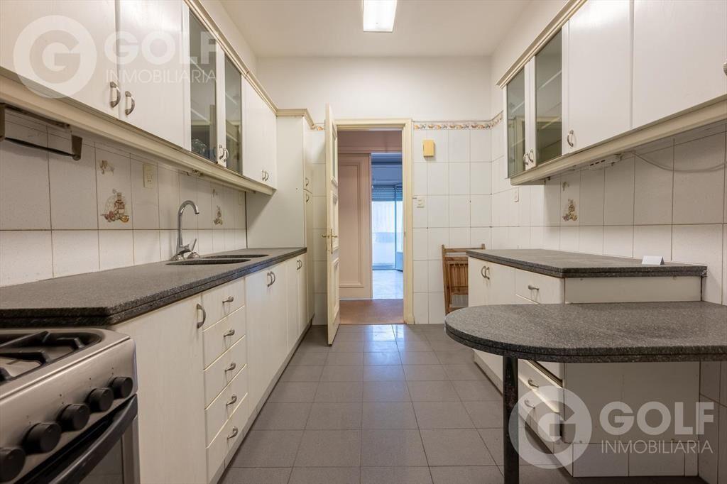 Venta apartamento 4 dormitorios garaje compartido - Pocitos