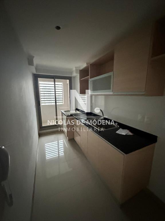 Vende apartamento de 2 dormitorios en Roosevelt,