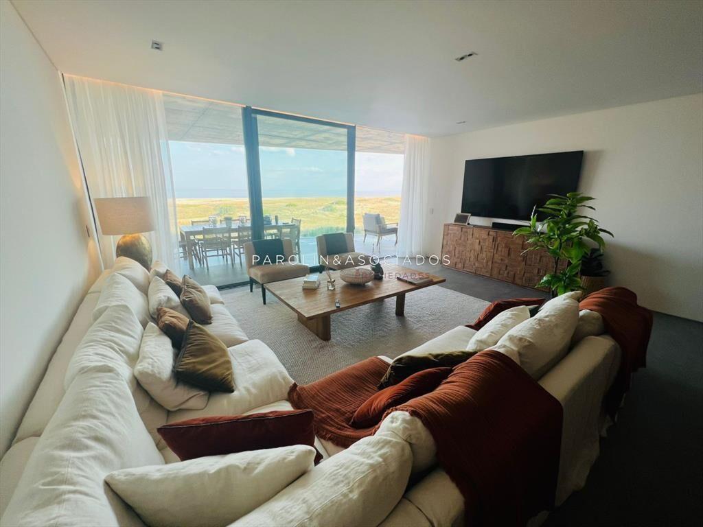 Departamento de 3 Suites en venta The Colette, Punta del Es