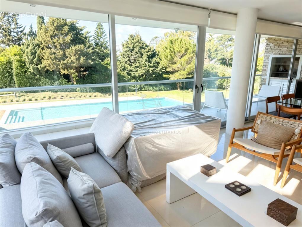 espectacular apartamento de 2 suitesaa, en playa brava