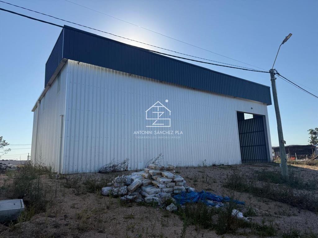 Alquiler - Venta galpón en la zona de 4H