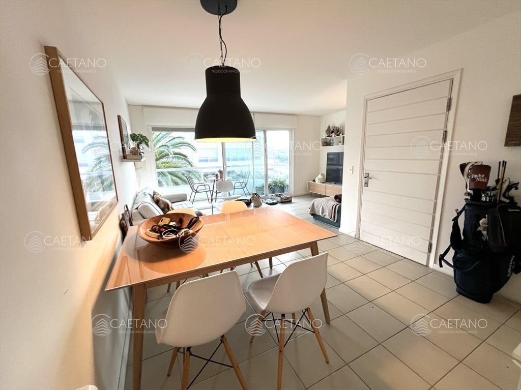 Venta apartamento 2 dormitorios. Playa brava del