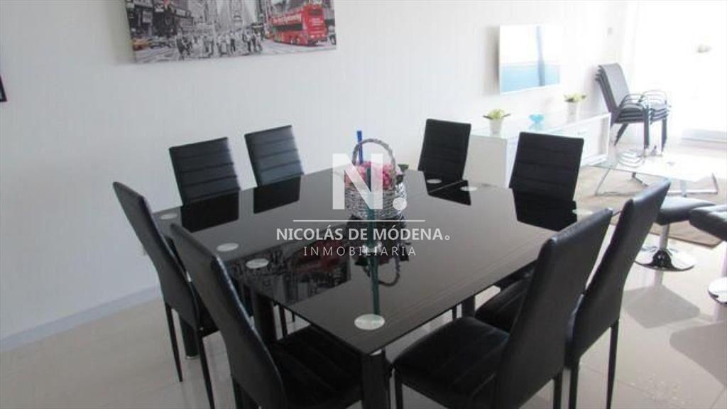 Venta de departamento de 3 dormitorios en Punta