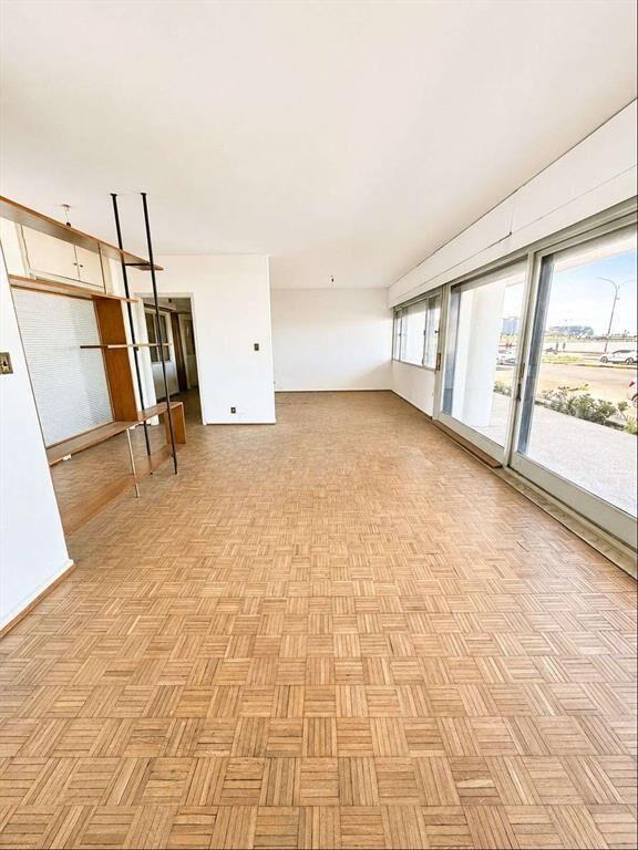 4 DORMITROIOS EN TOTAL SOBRE RAMBLA PLANTA BAJA CON GARAJE